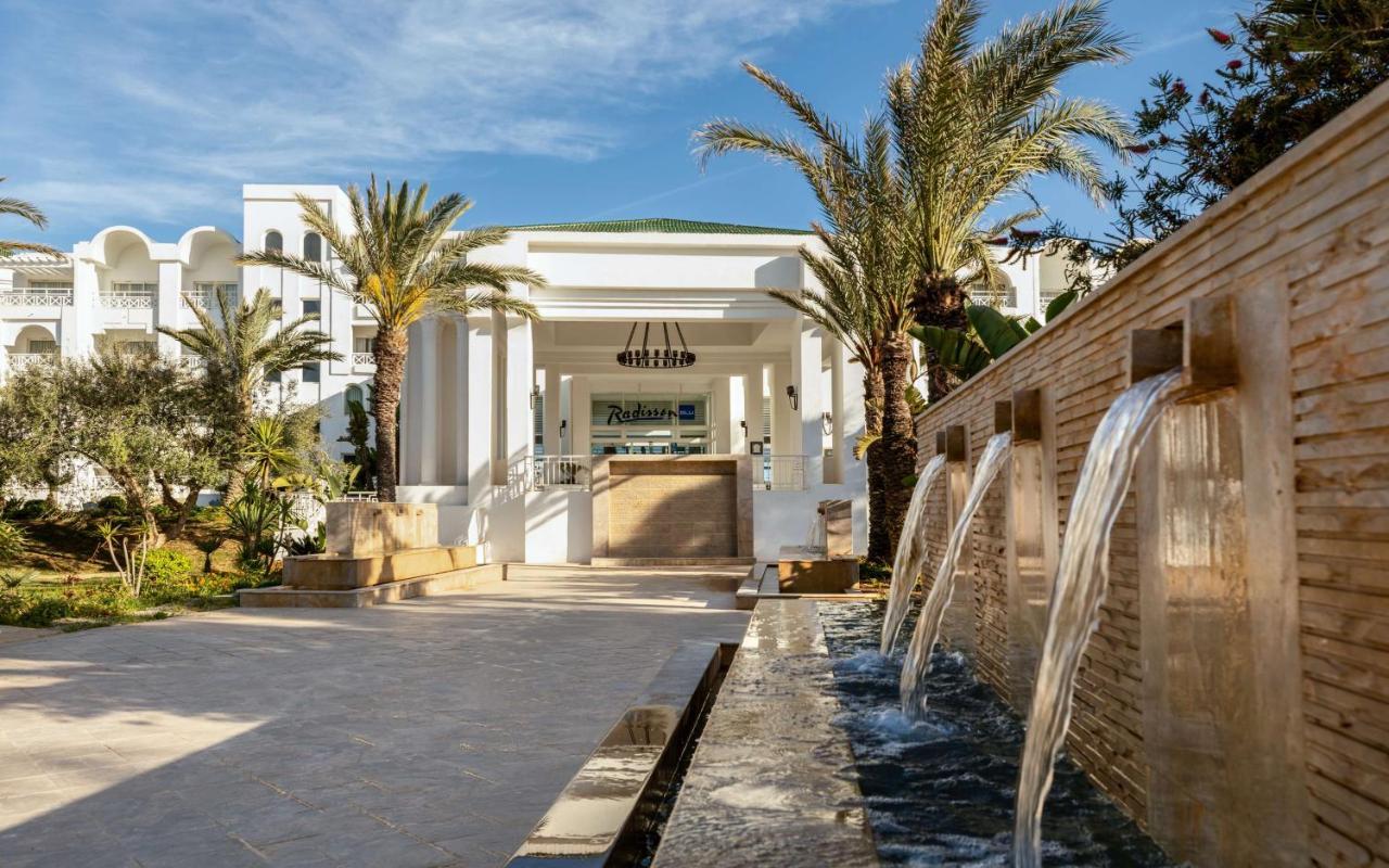 Radisson Blu Resort & Thalasso Hammamet Exterior foto The resort's entrance