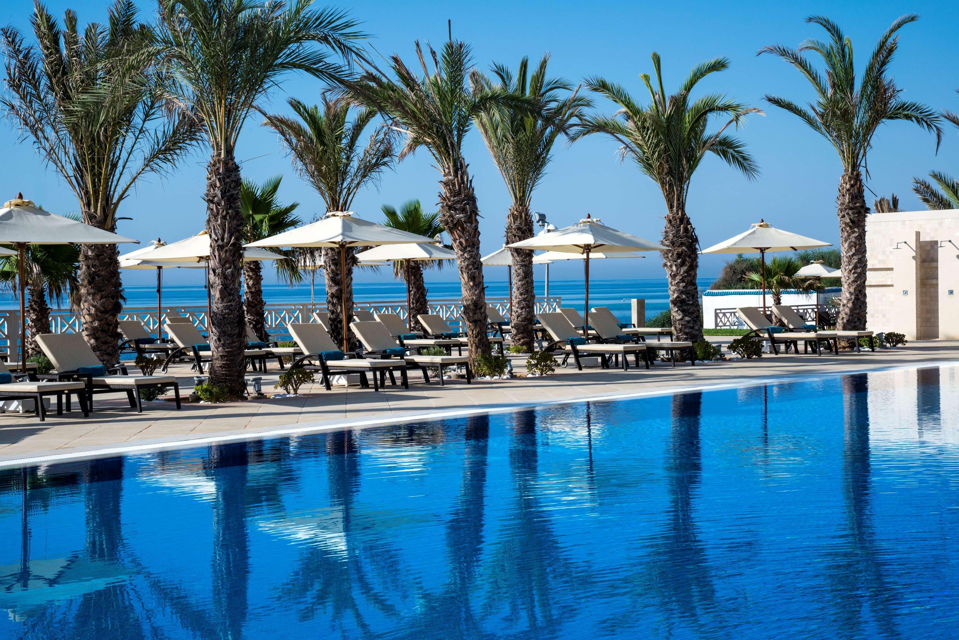 Radisson Blu Resort & Thalasso Hammamet Exterior foto Pool at the Grand Palladium Hotel